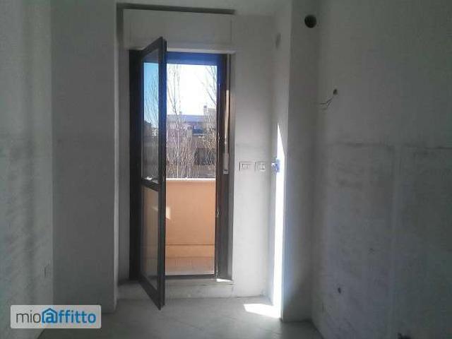 Appartamento con terrazzo Lunghezza, castelverde, ponte di nona, acqua vergine