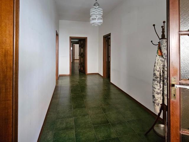 Appartamento con terrazzo, San Giuliano Terme pontasserchio