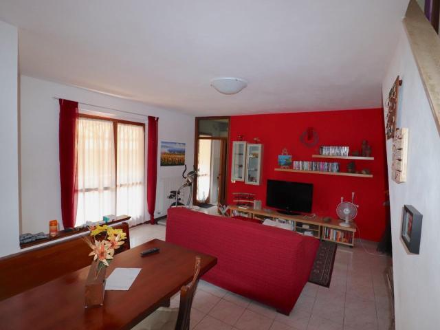 Appartamento con terrazzo, Siena costalpino