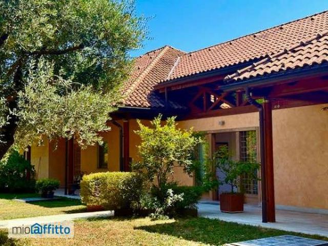 Appartamento con terrazzo Torino