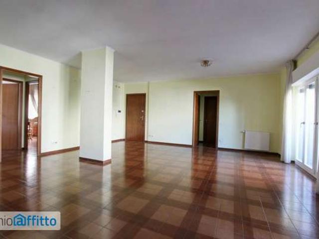 Appartamento con terrazzo Trieste, salario