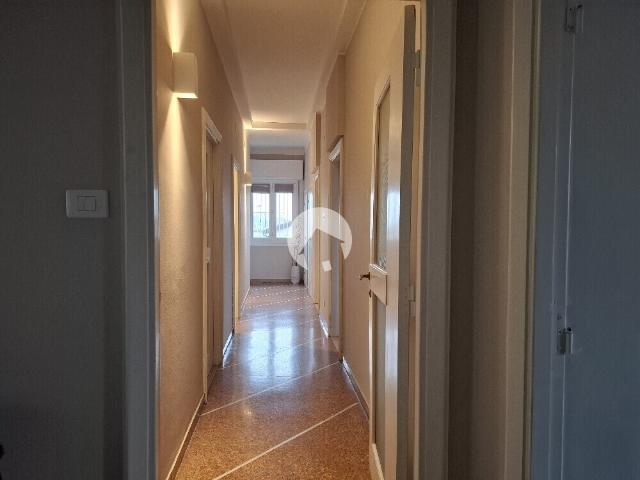 APPARTAMENTO CON TRE CAMERE – CENTRO STORICO