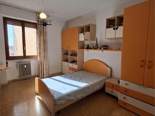 Appartamento con tre camere singole
