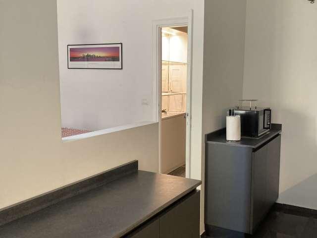 Appartamento con 1 camera da letto in affitto a Trieste, Roma