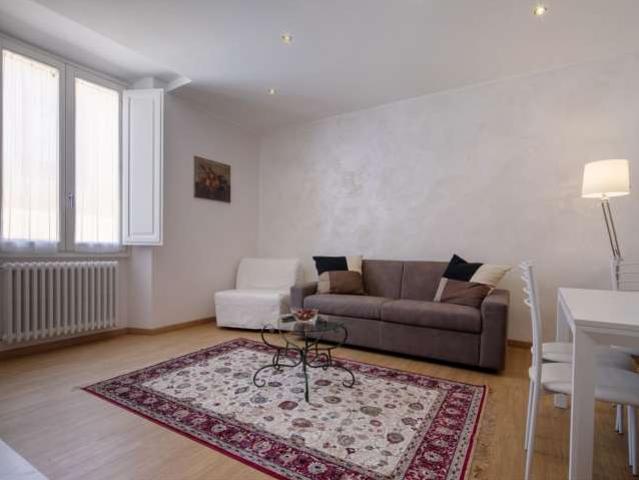 Appartamento con 1 camera da letto in affitto a Firenze