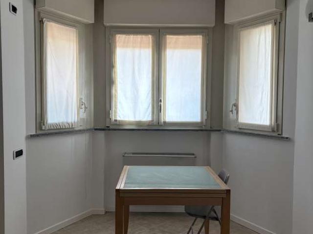 Appartamento con 1 camera da letto in affitto a Pioltello, Milano
