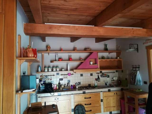 Appartamento con 1 camera da letto in affitto a San Lorenzo, Napoli