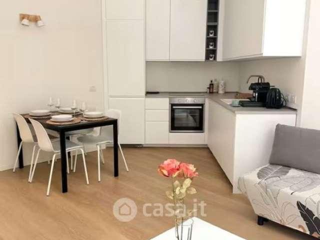 Appartamento con 1 camera da letto in affitto nel quartiere QT8 di Milano
