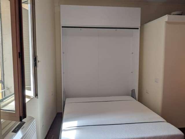 Appartamento con 1 camera da letto in affitto nel Rione Colonna, Roma