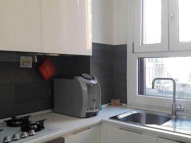 Appartamento con 2 camere da letto in affitto a Centrale, Milano