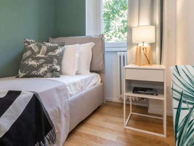 Appartamento con 2 camere da letto in affitto a De Angeli Monte Rosa, Milano