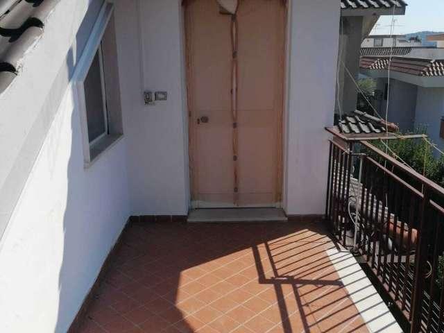 Appartamento con 2 camere da letto in affitto a Formia, Roma