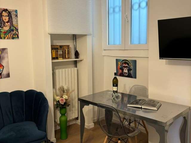 Appartamento con 2 camere da letto in affitto a Loreto, Milano