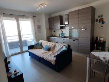 Appartamento con 2 camere da letto in affitto a Milano