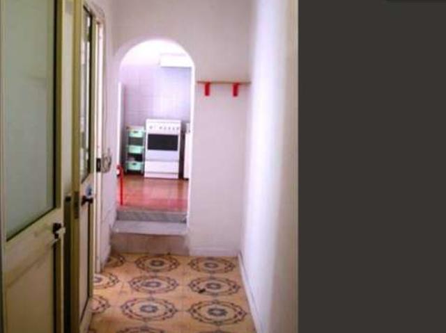 Appartamento con 2 camere da letto in affitto a Pendino, Napoli
