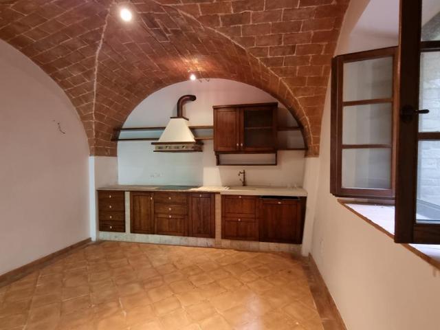 Appartamento con 2 camere in complesso con piscina 160m² Volterra