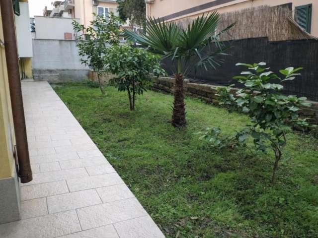 Appartamento con 3 camere da letto in affitto a Torre Angela, Roma