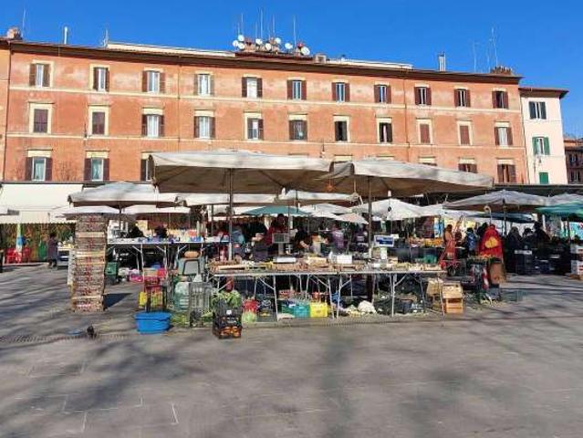 Appartamento con 3 camere da letto in affitto a Trastevere, Roma