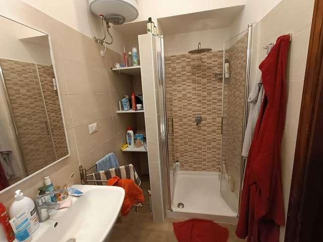 Appartamento con 3 camere da letto in affitto a Pendino, Napoli