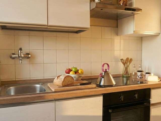 Appartamento con 4 camere da letto in affitto a De Angeli, Milano