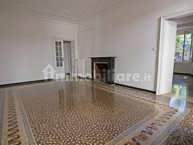 Appartamento corso Magenta, Castelletto, Genova