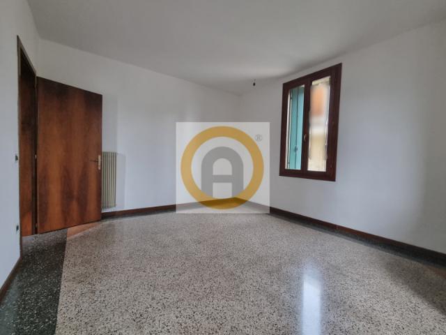 Appartamento a Bassano del Grappa Rif. LR329