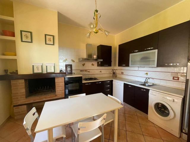 Appartamento a Castelnuovo Di Porto RM