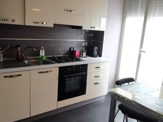 appartamento adiacenze piazza caritá