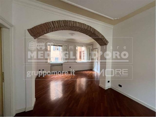 Appartamento adiacenze via Selmi, Centro Storico, Modena