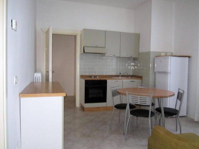 Appartamento al piano quarto con ascensore in zona centrale in vendita a Pistoia, Centrale