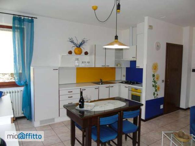 Appartamento arredato con piscina Colico piano