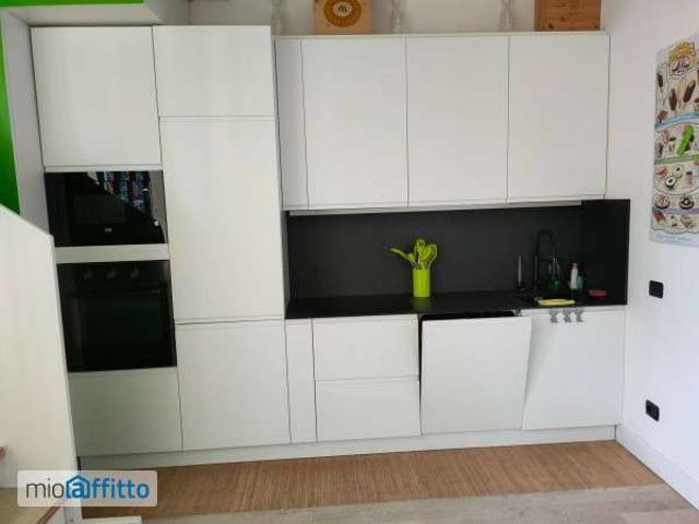 Appartamento arredato con piscina Centro