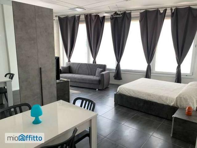 Appartamento arredato con piscina Centro