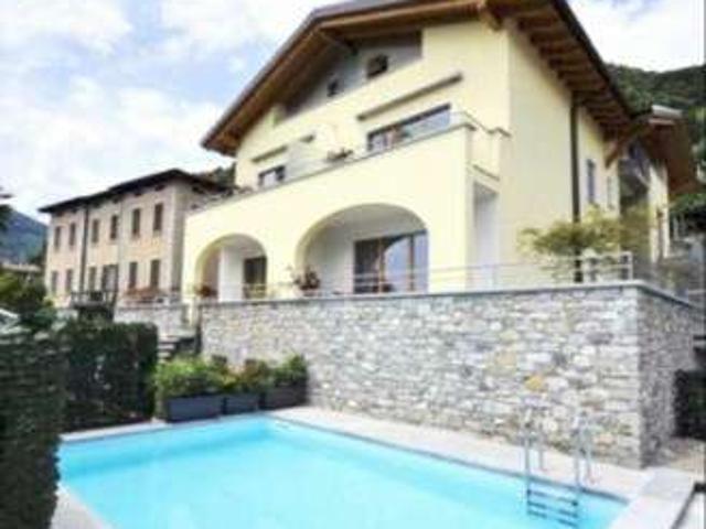 Appartamento arredato con piscina Centro