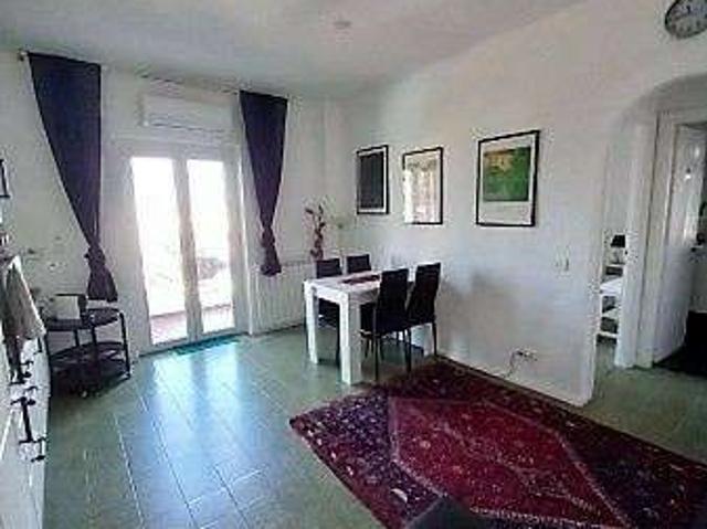 Appartamento arredato con piscina Cerenova