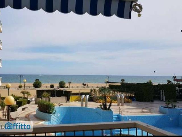 Appartamento arredato con piscina Lido est