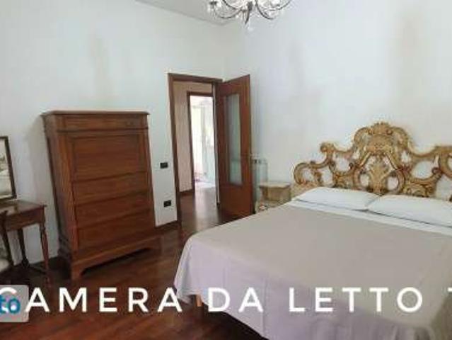 Appartamento arredato con piscina Soccavo