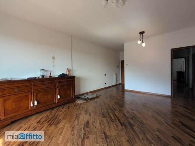 Appartamento arredato con piscina Pegli multedo