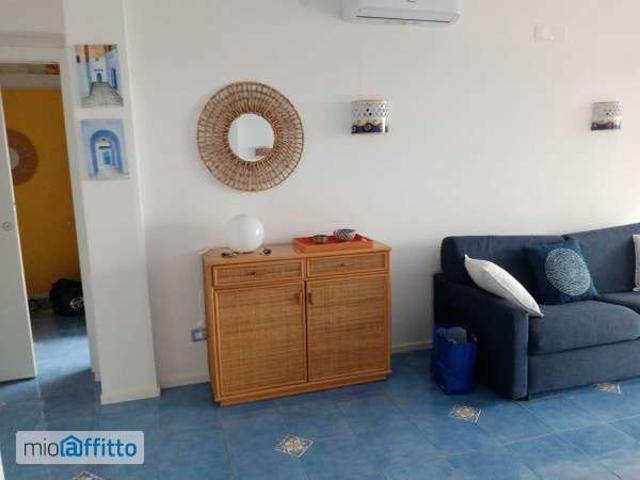 Appartamento arredato con terrazzo Massa Lubrense