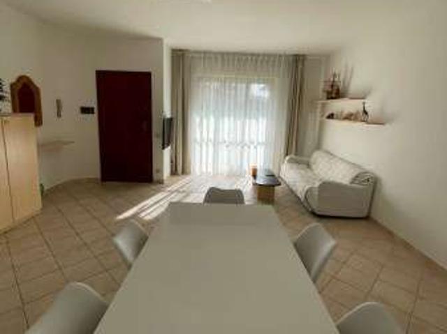 Appartamento arredato con terrazzo Massa