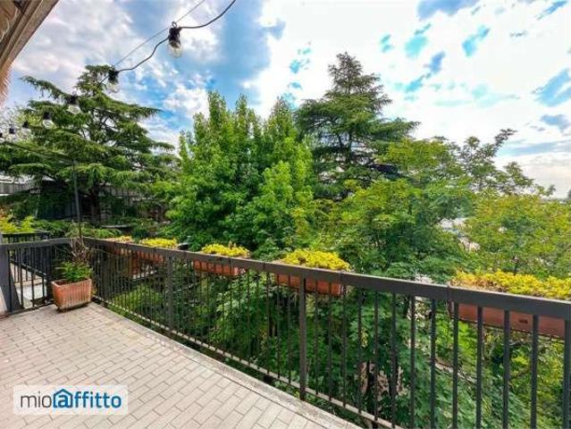 Appartamento arredato con terrazzo Milano