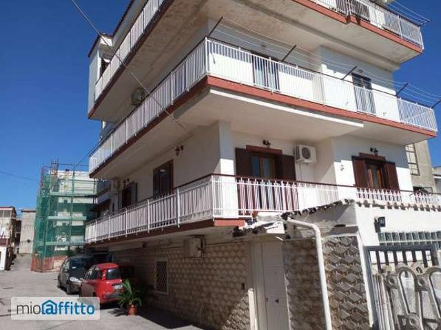 Appartamento arredato con terrazzo Monte Di Procida