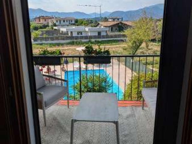 Appartamento arredato con terrazzo Montinelle
