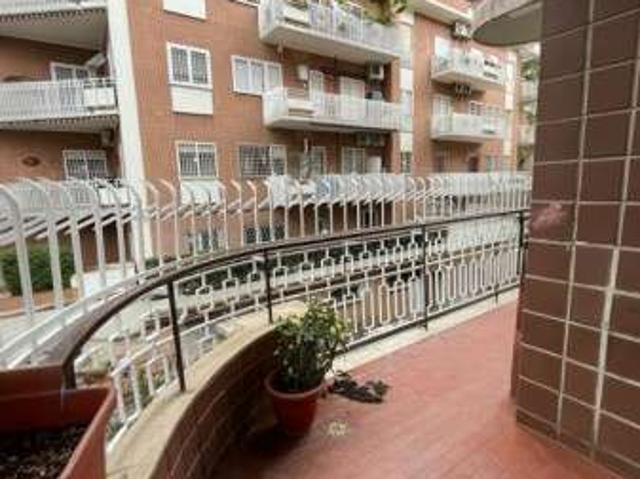Appartamento arredato con terrazzo Nuovo salario, prati fiscali, monte sacro, talenti, vigne nuove, serpentara