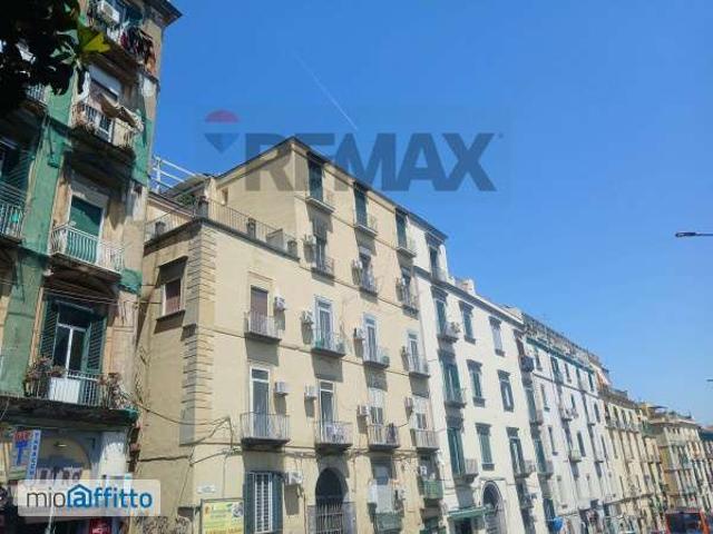 Appartamento arredato con terrazzo Napoli
