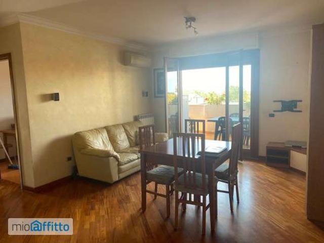 Appartamento arredato con terrazzo Acilia, vitinia, ostia antica, malafede, dragona delle borgate