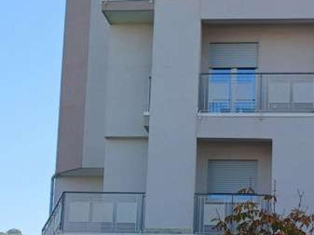 Appartamento arredato con terrazzo Albanella