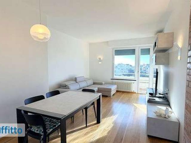 Appartamento arredato con terrazzo Albaro
