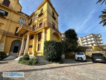 Appartamento arredato con terrazzo Arenella