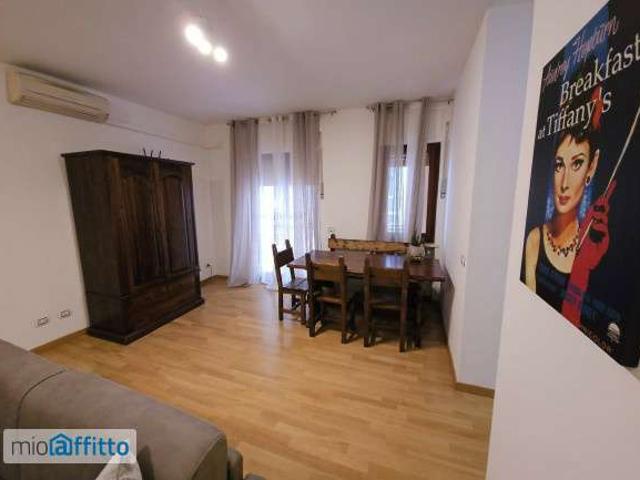 Appartamento arredato con terrazzo Arenella